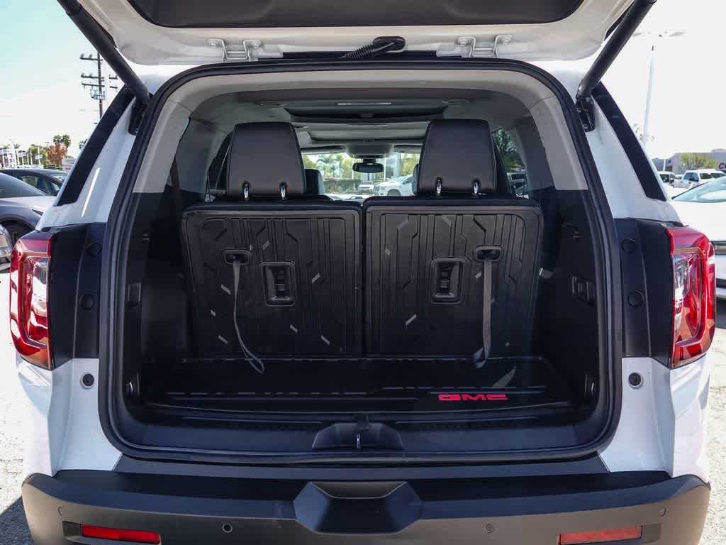 2023 GMC Acadia AWD AT4