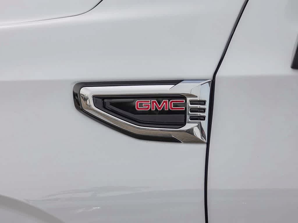 2025 GMC Yukon 4WD Denali
