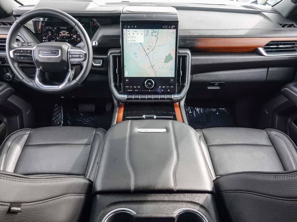 2025 GMC Yukon 4WD Denali