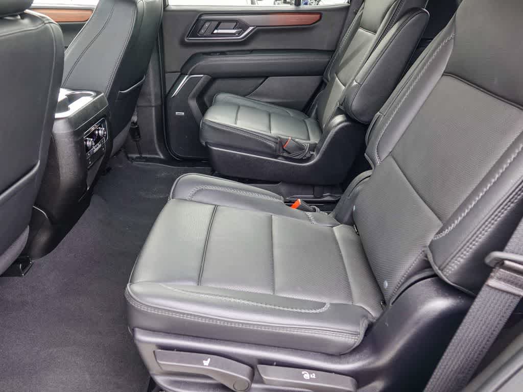 2025 GMC Yukon 4WD Denali