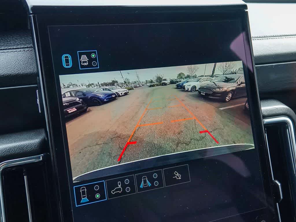 2025 GMC Yukon 4WD Denali