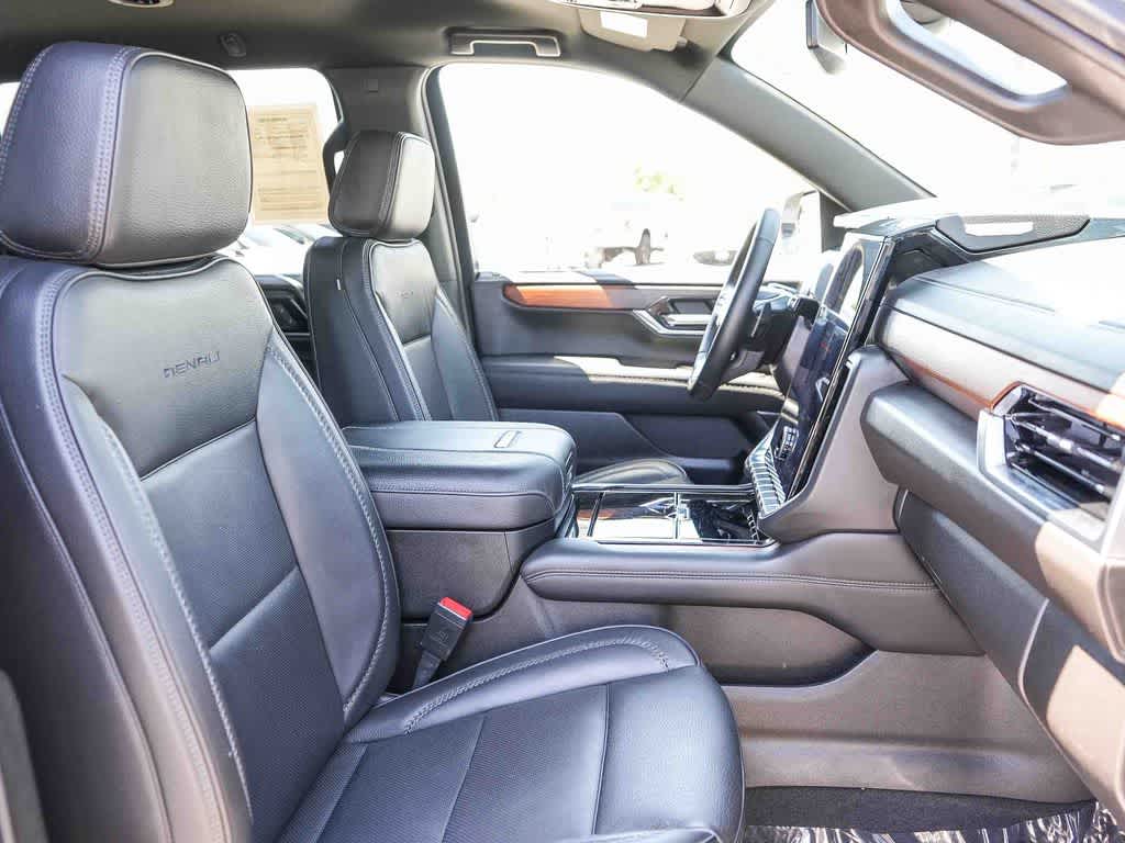 2025 GMC Yukon XL Denali 4WD Denali