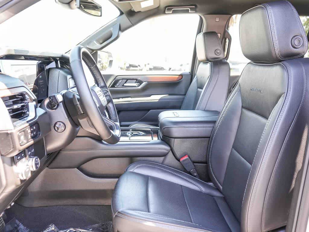 2025 GMC Yukon XL Denali 4WD Denali