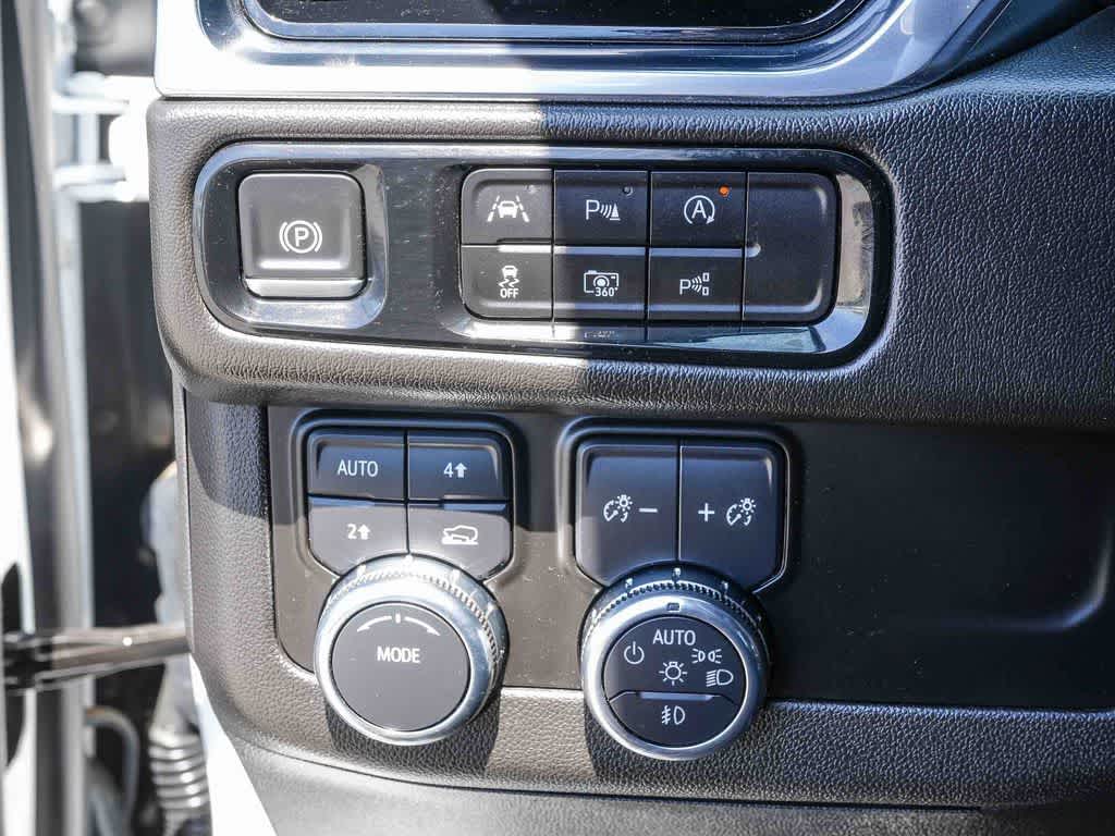 2025 GMC Yukon XL Denali 4WD Denali