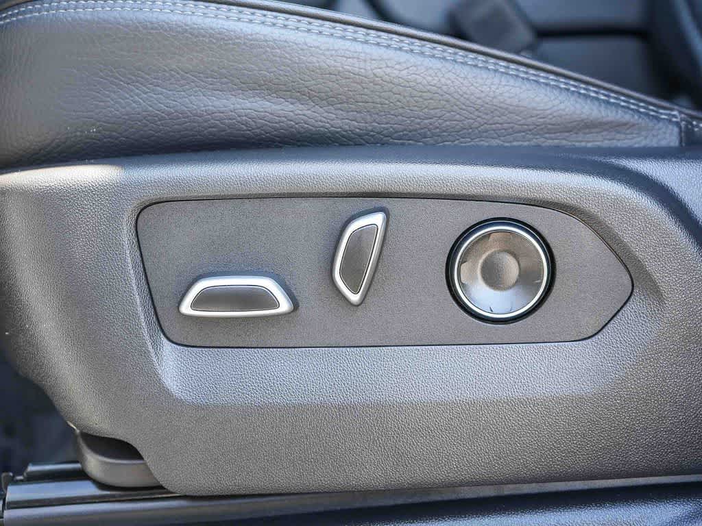 2025 GMC Yukon XL Denali 4WD Denali