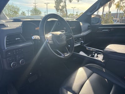 2025 Chevrolet Suburban 4WD Z71