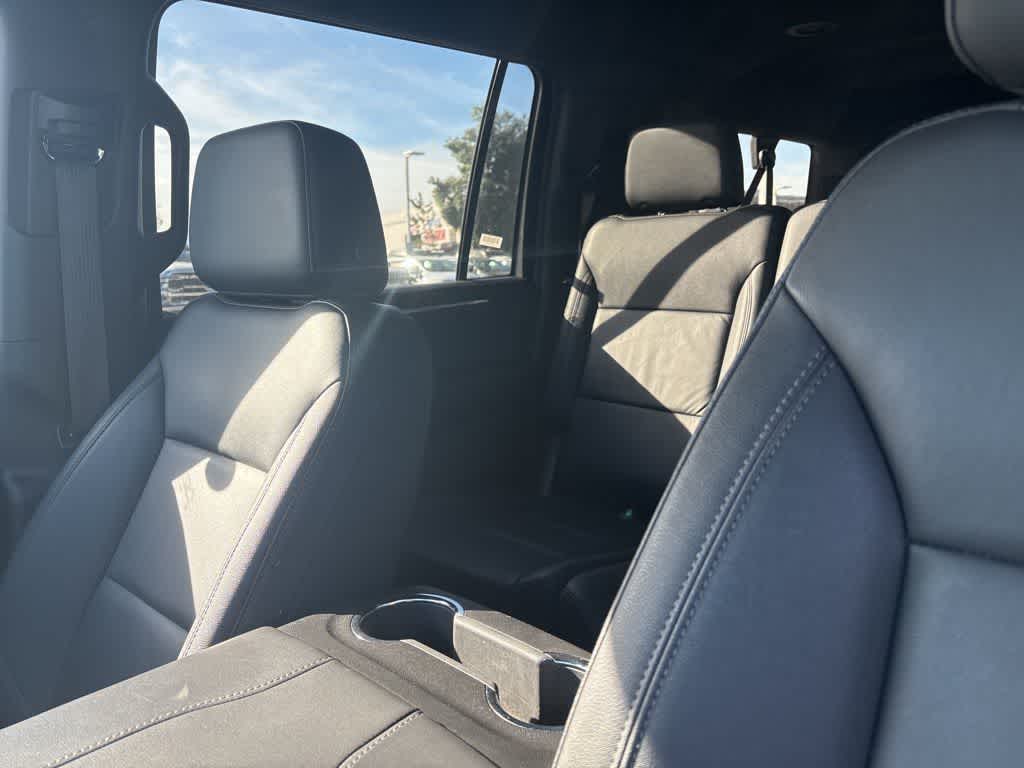 2025 Chevrolet Suburban 4WD Z71