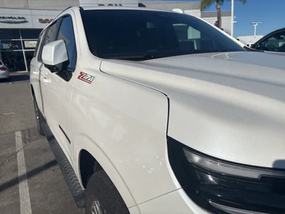 2025 Chevrolet Suburban 4WD Z71