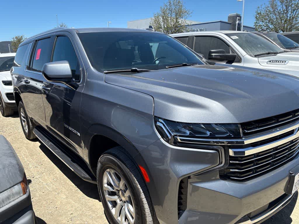 2022 Chevrolet Suburban 2WD LT