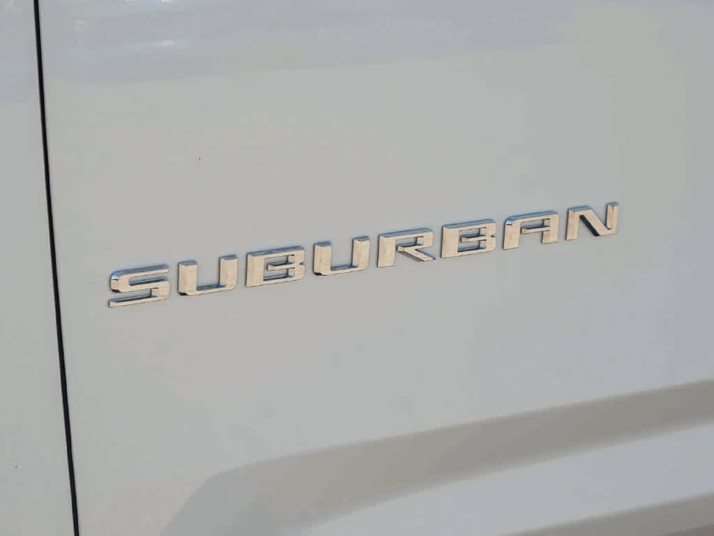 2024 Chevrolet Suburban 4WD Premier