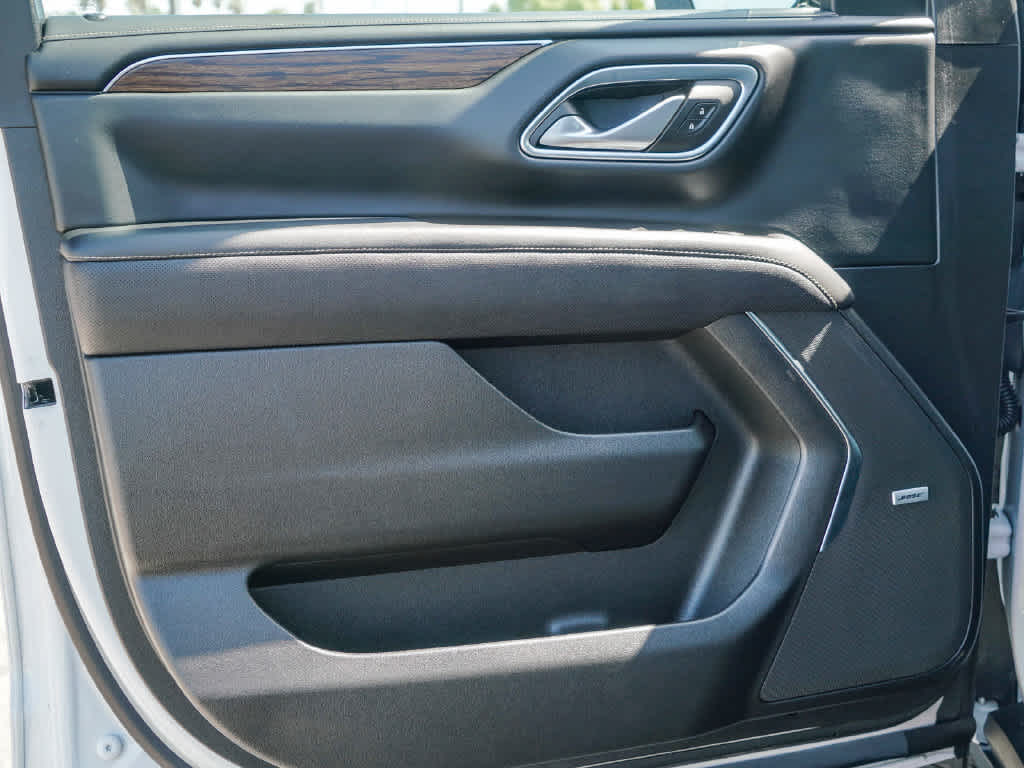 2024 Chevrolet Suburban 4WD Premier