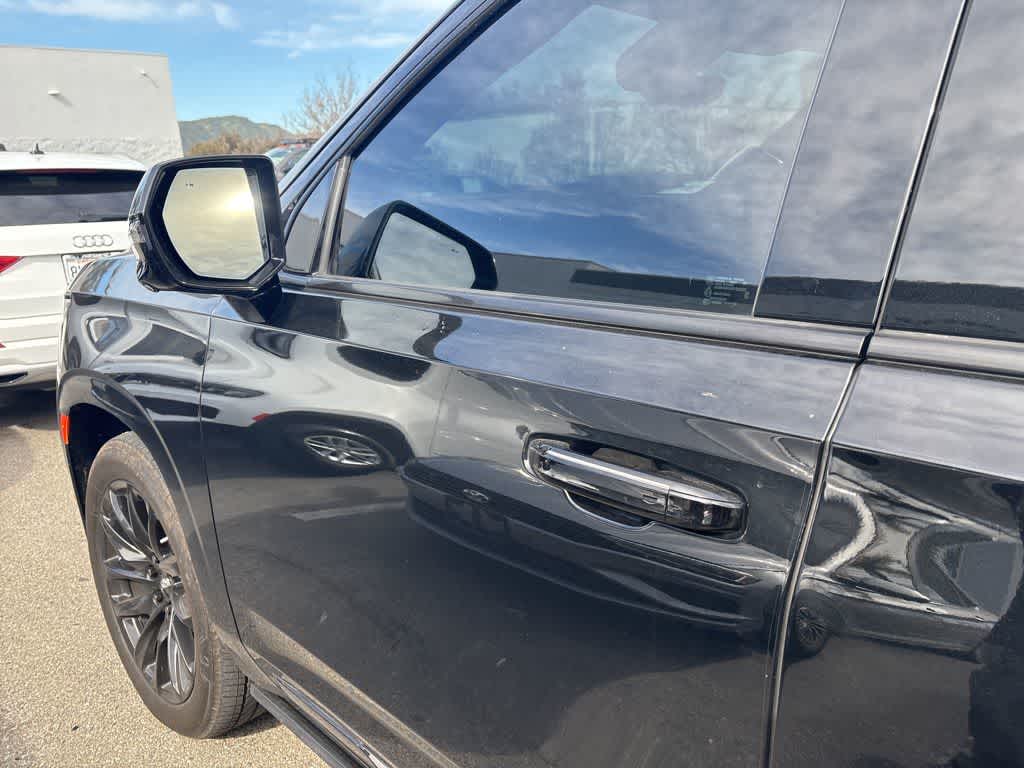 2023 Cadillac Escalade ESV 4WD Sport