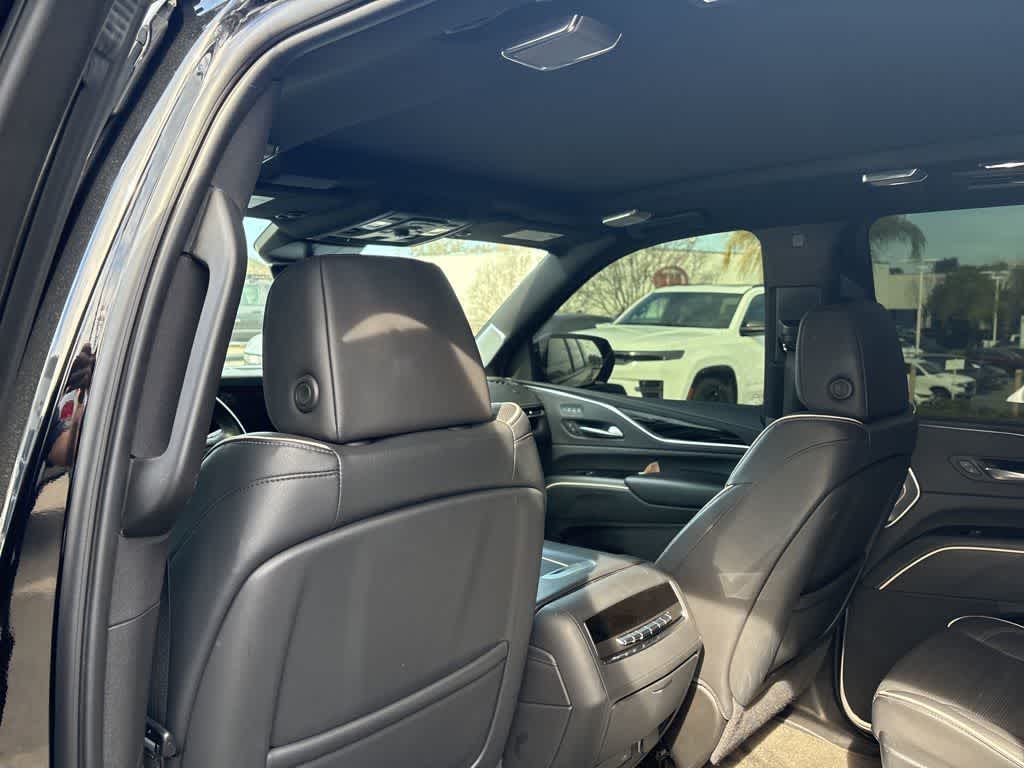 2023 Cadillac Escalade ESV 4WD Sport