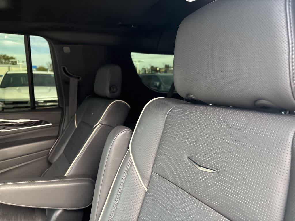 2023 Cadillac Escalade ESV 4WD Sport