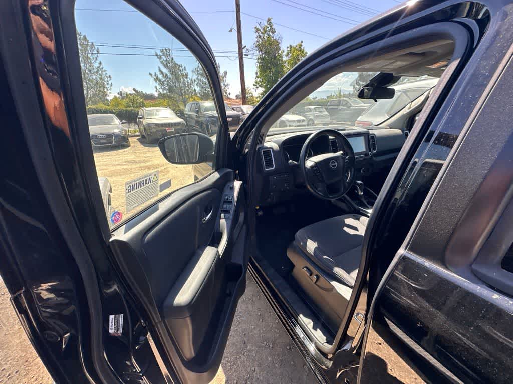 2024 Nissan Frontier Crew Cab SV 4x2