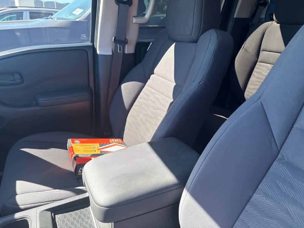 2022 Nissan Frontier S