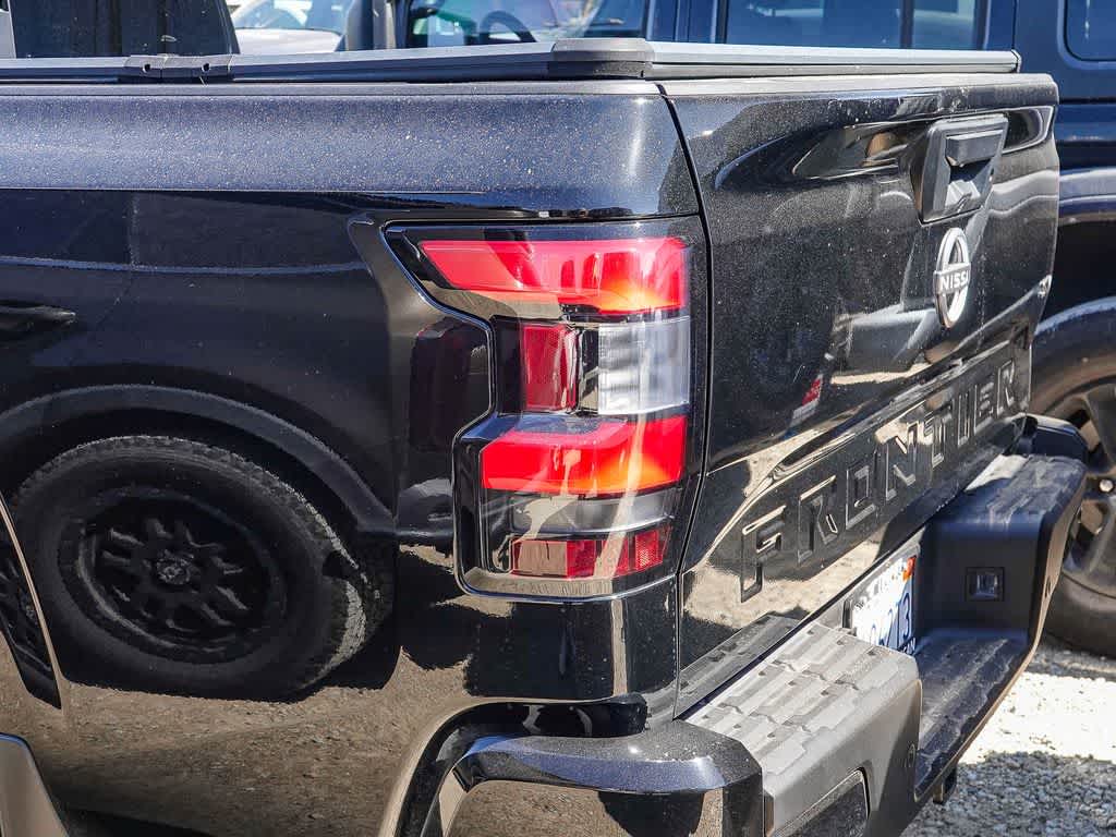 2023 Nissan Frontier Crew Cab SV 4x2