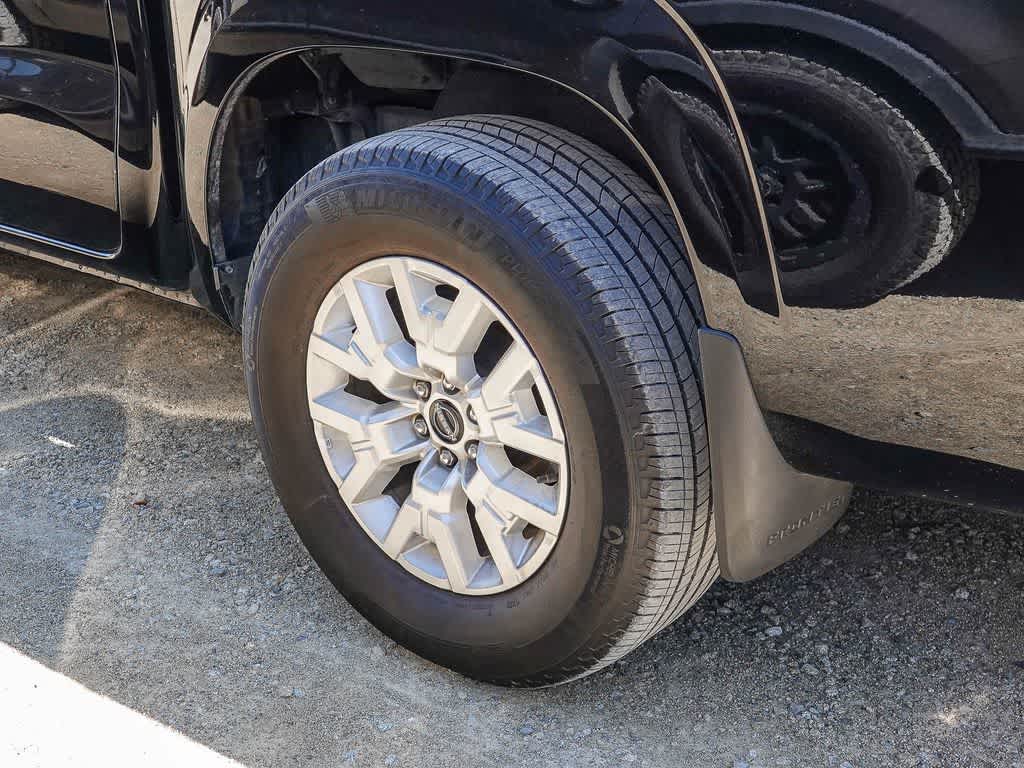 2023 Nissan Frontier Crew Cab SV 4x2