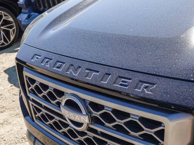2023 Nissan Frontier Crew Cab SV 4x2