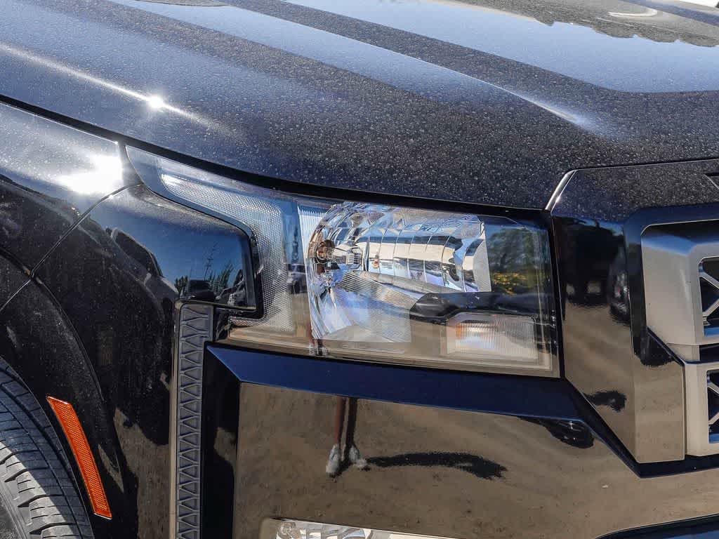 2023 Nissan Frontier Crew Cab SV 4x2