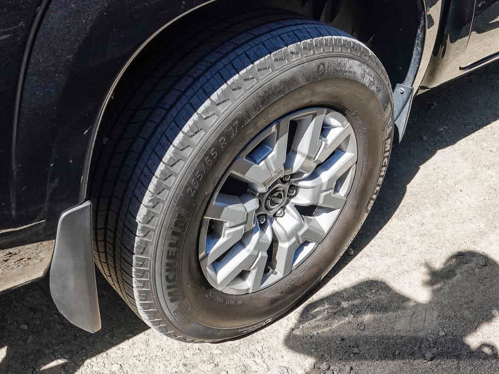 2023 Nissan Frontier Crew Cab SV 4x2