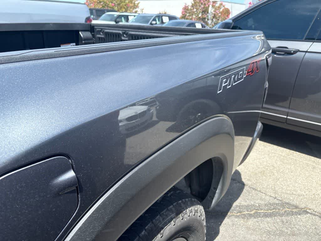 2026 Nissan Frontier Crew Cab PRO-4X 4x4