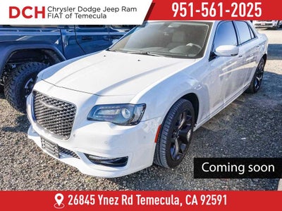 2023 Chrysler 300 Touring L