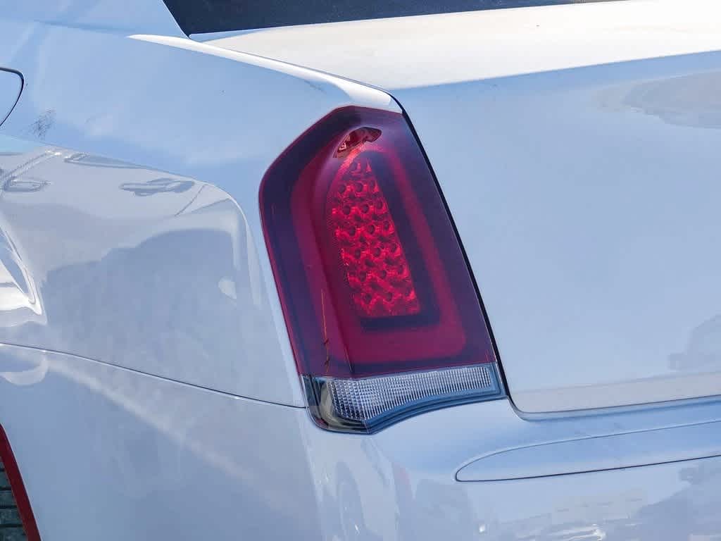 2023 Chrysler 300 Touring L