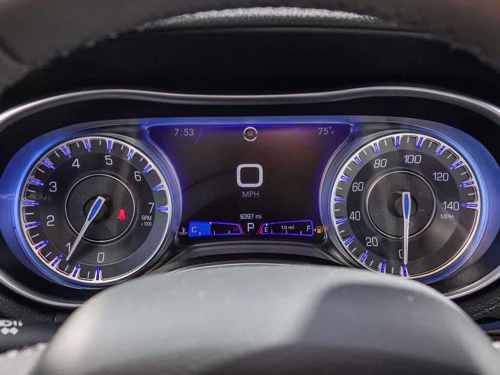 2023 Chrysler 300 Touring L