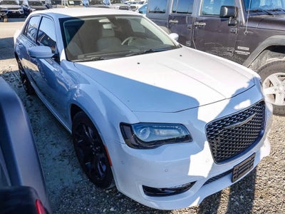 2023 Chrysler 300 Touring L