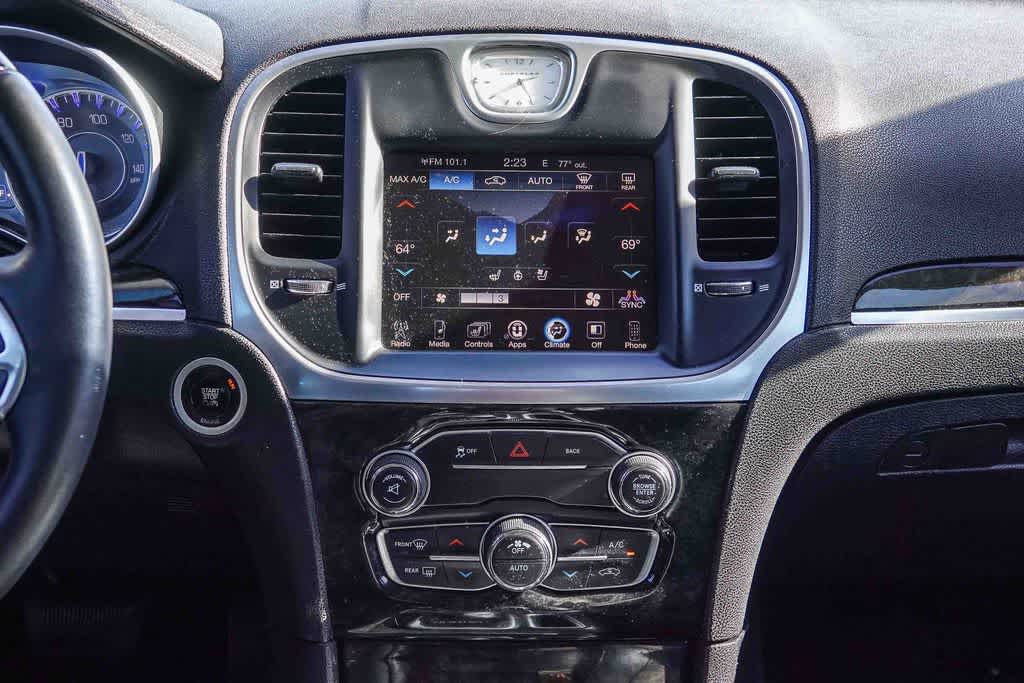 2016 Chrysler 300 300C