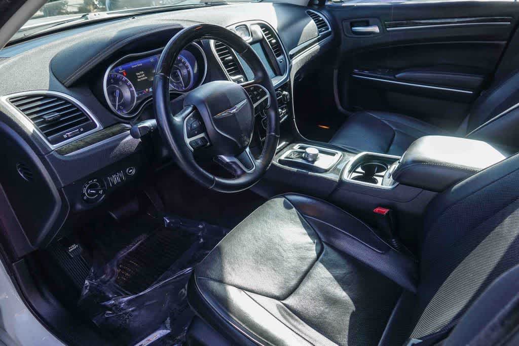 2016 Chrysler 300 300C