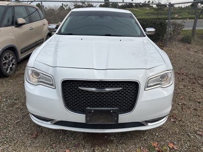2016 Chrysler 300 300C