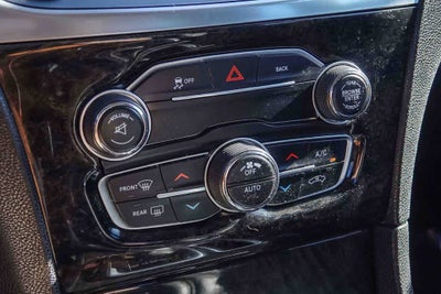 2016 Chrysler 300 300C