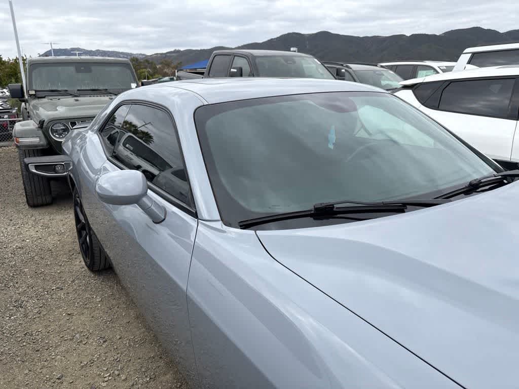 2022 Dodge Challenger SXT