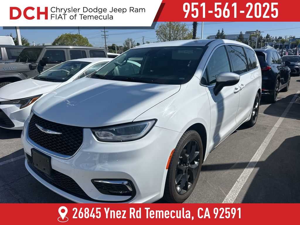 2023 Chrysler Pacifica Touring L