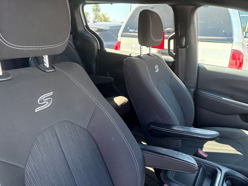 2018 Chrysler Pacifica Touring Plus