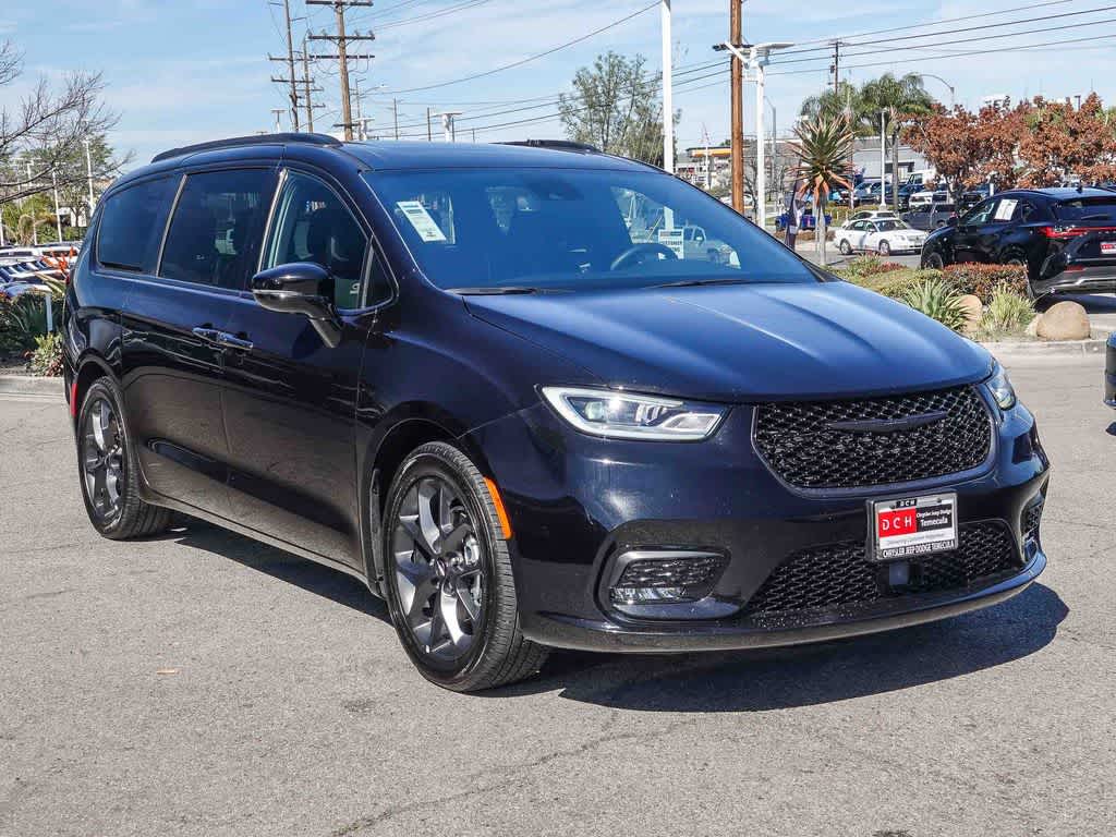 2025 Chrysler Pacifica Limited