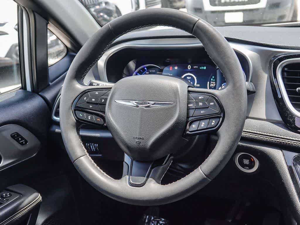 2024 Chrysler Pacifica Premium S Appearance Pkg