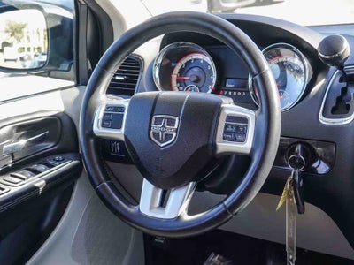 2015 Dodge Grand Caravan SE