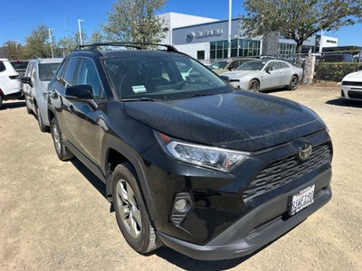 2020 Toyota RAV4 XLE FWD