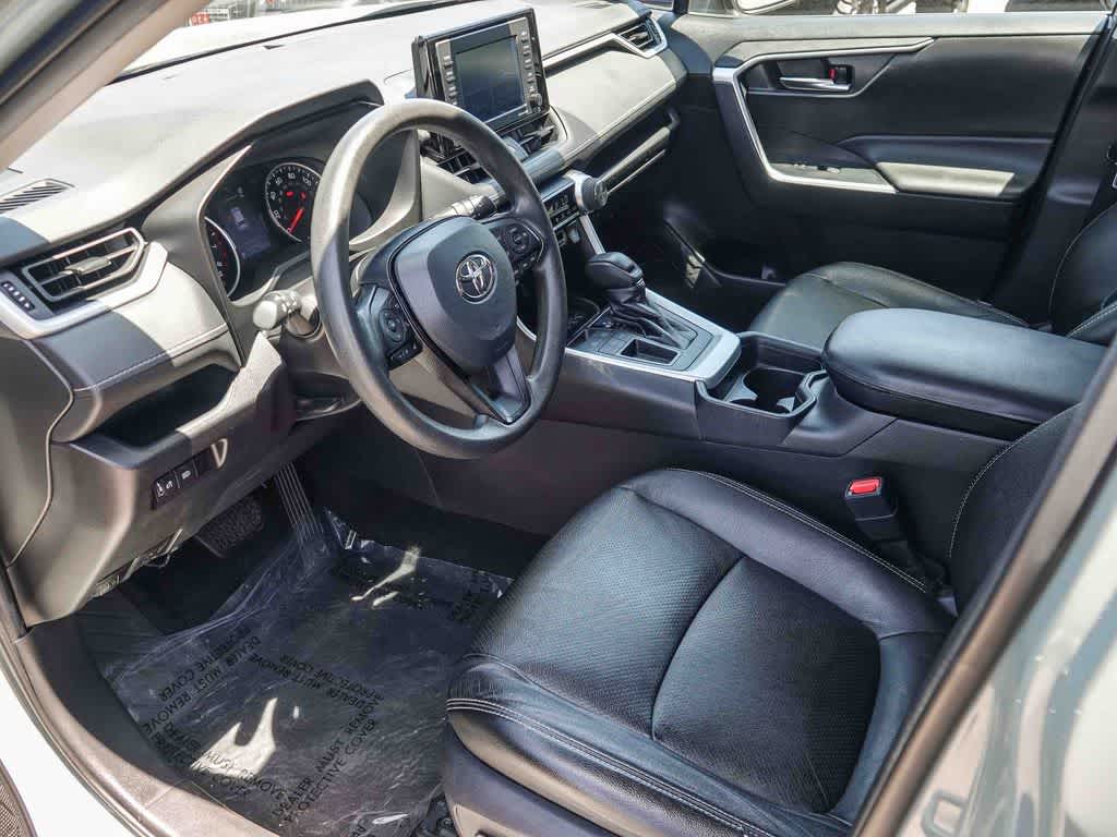 2021 Toyota RAV4 XLE