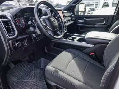 2023 RAM 3500 Big Horn Crew Cab 4x4 6'4' Box