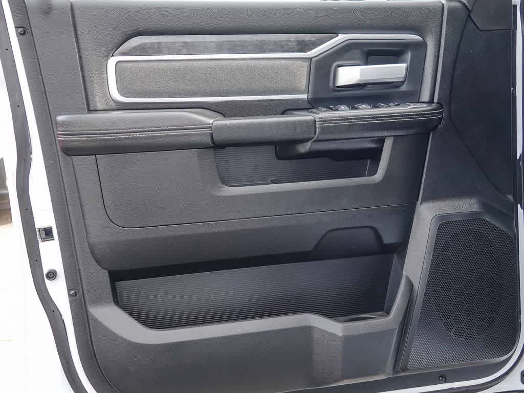 2023 RAM 3500 Big Horn Crew Cab 4x4 6'4' Box