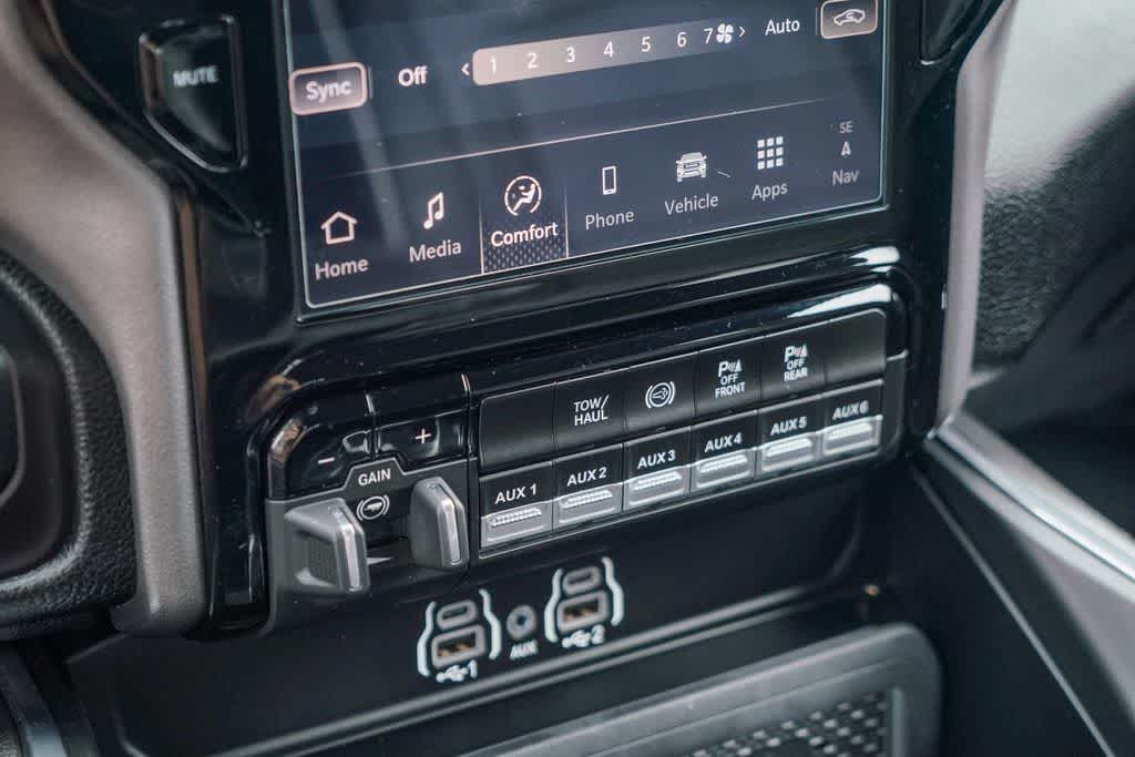 2025 RAM 2500 Laramie Mega Cab 4x4 6'4' Box