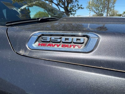 2020 RAM 3500 Laramie Crew Cab 4x4 8' Box