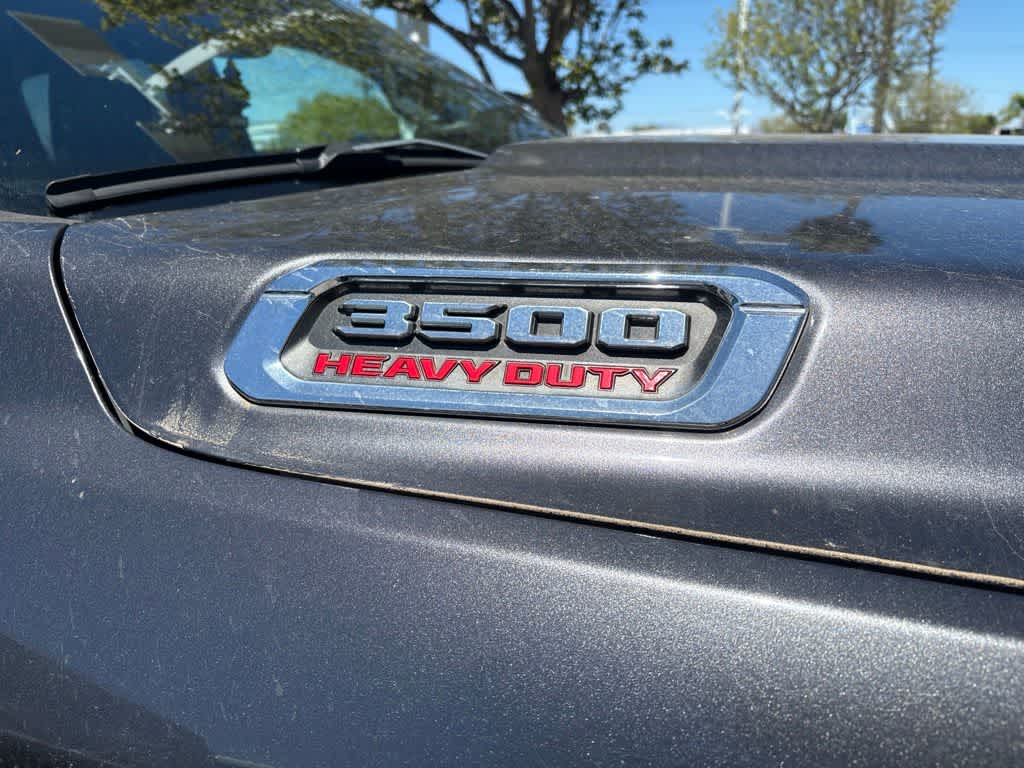 2020 RAM 3500 Laramie Crew Cab 4x4 8' Box