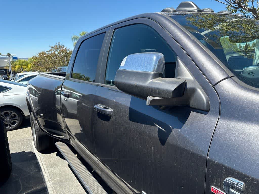 2020 RAM 3500 Laramie Crew Cab 4x4 8' Box