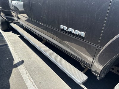2020 RAM 3500 Laramie Crew Cab 4x4 8' Box