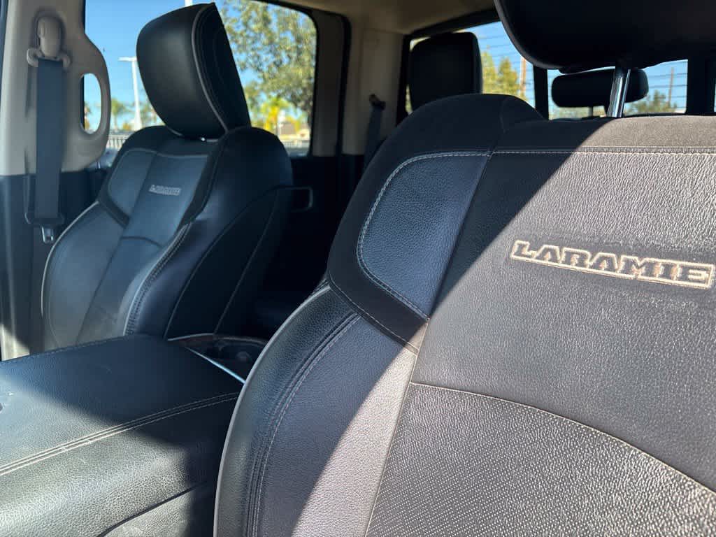 2020 RAM 3500 Laramie Crew Cab 4x4 8' Box